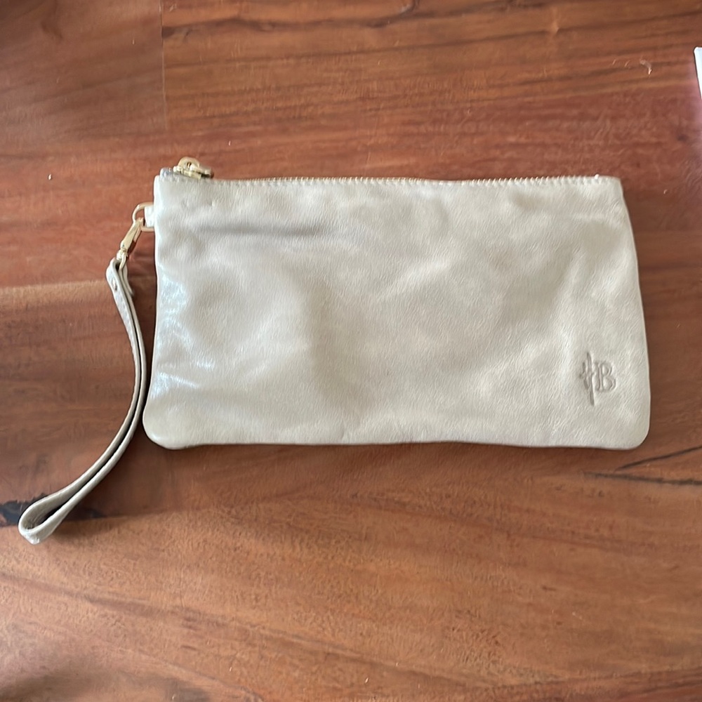 Butler handbag clutch with built on charger